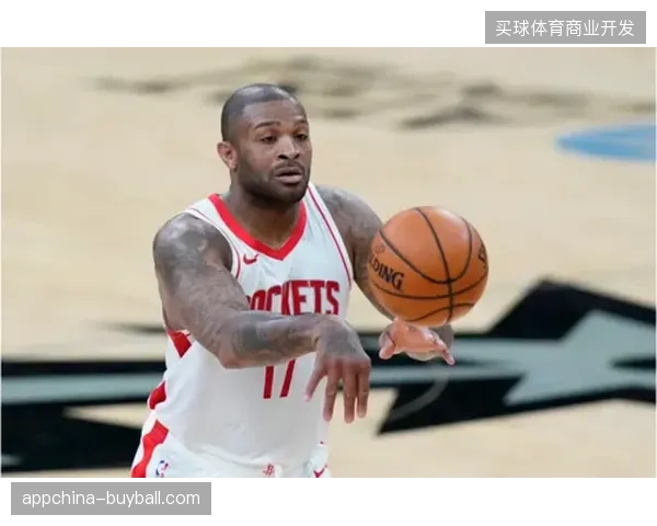 塔克·法尔凭借身高优势称霸禁飞区，多位蓝领外援占据防守数据榜前列